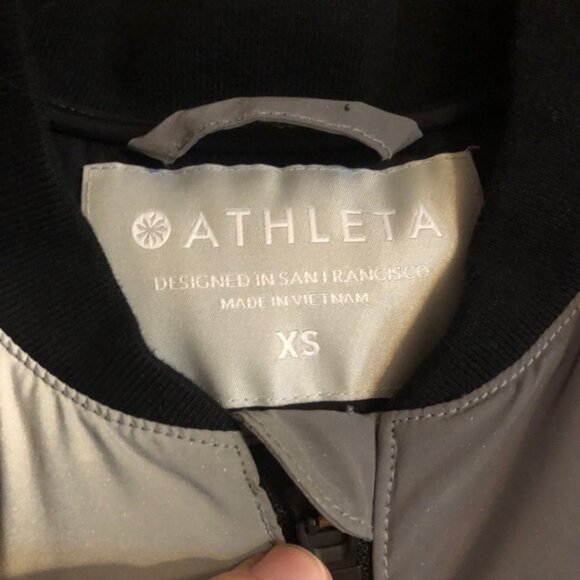 Rare Athleta Gray Reflective Vest - Picture 4 of 8